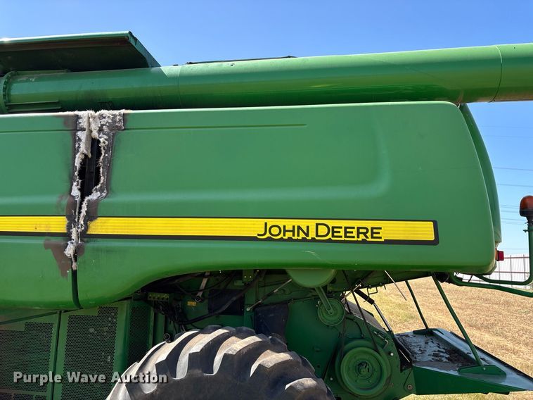 image for item YA0779 2010 John Deere 9770STS combine