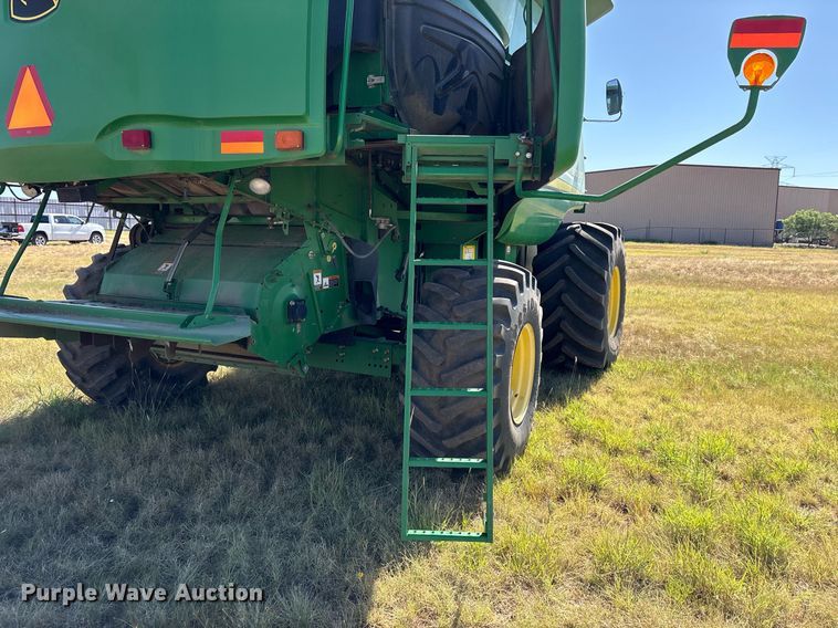 image for item YA0779 2010 John Deere 9770STS combine