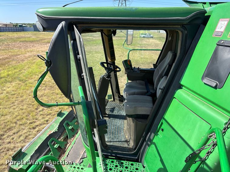 image for item YA0779 2010 John Deere 9770STS combine