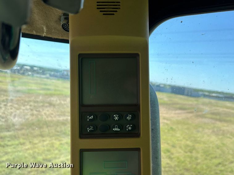 image for item YA0779 2010 John Deere 9770STS combine