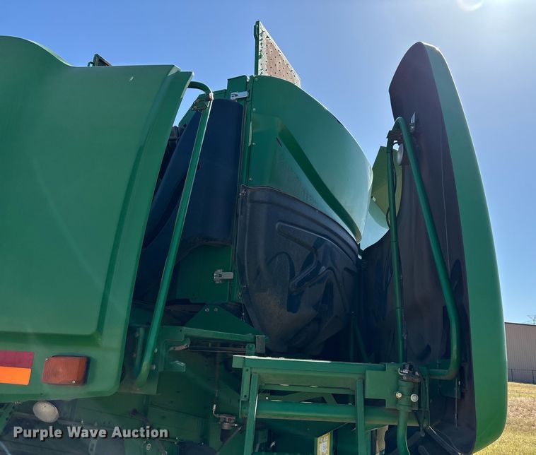 image for item YA0779 2010 John Deere 9770STS combine