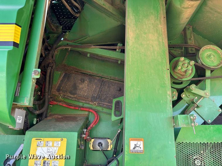 image for item YA0779 2010 John Deere 9770STS combine