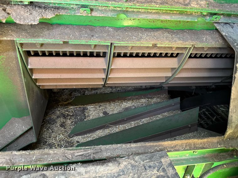 image for item YA0779 2010 John Deere 9770STS combine