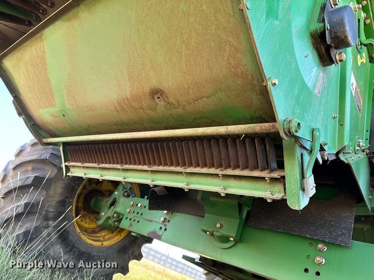 image for item YA0779 2010 John Deere 9770STS combine