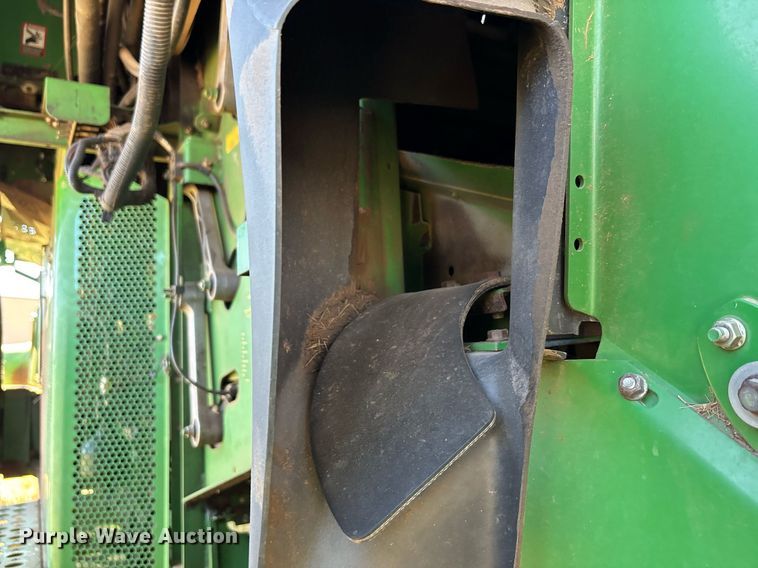 image for item YA0779 2010 John Deere 9770STS combine