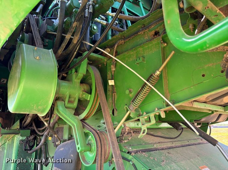 image for item YA0779 2010 John Deere 9770STS combine