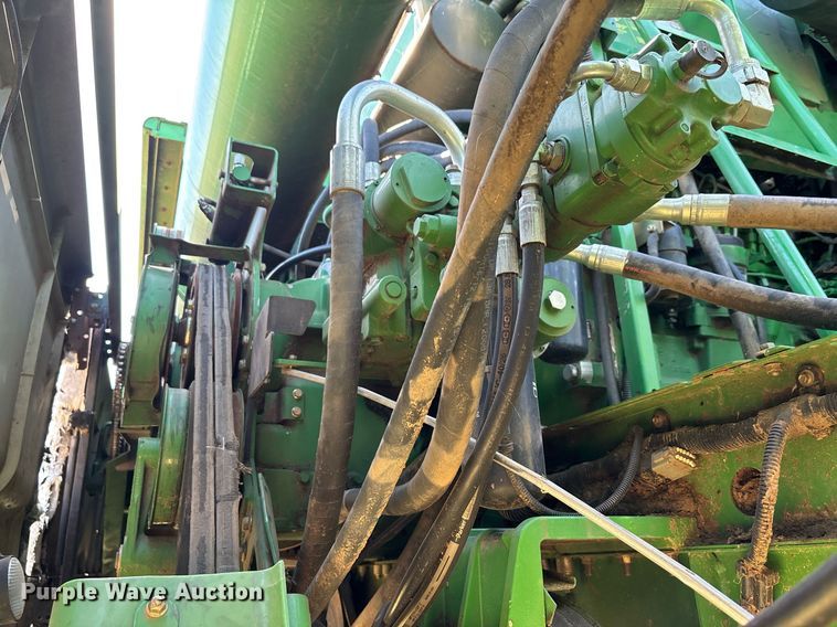 image for item YA0779 2010 John Deere 9770STS combine