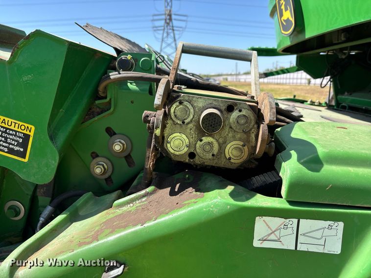 image for item YA0779 2010 John Deere 9770STS combine