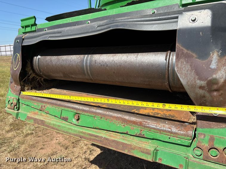 image for item YA0779 2010 John Deere 9770STS combine