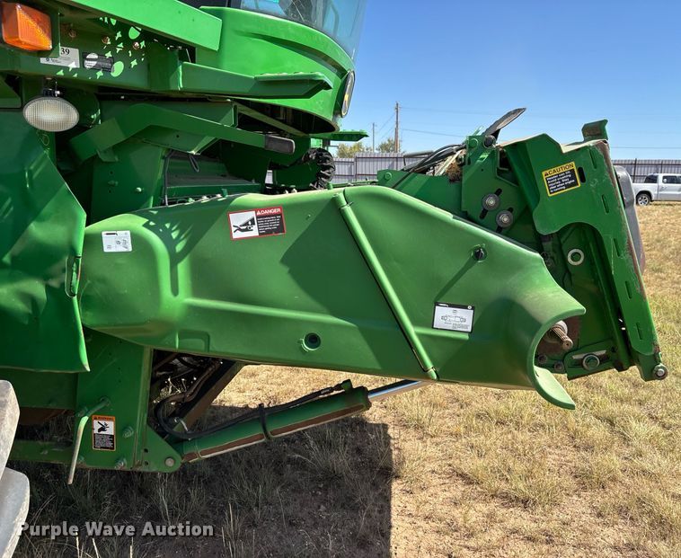 image for item YA0779 2010 John Deere 9770STS combine