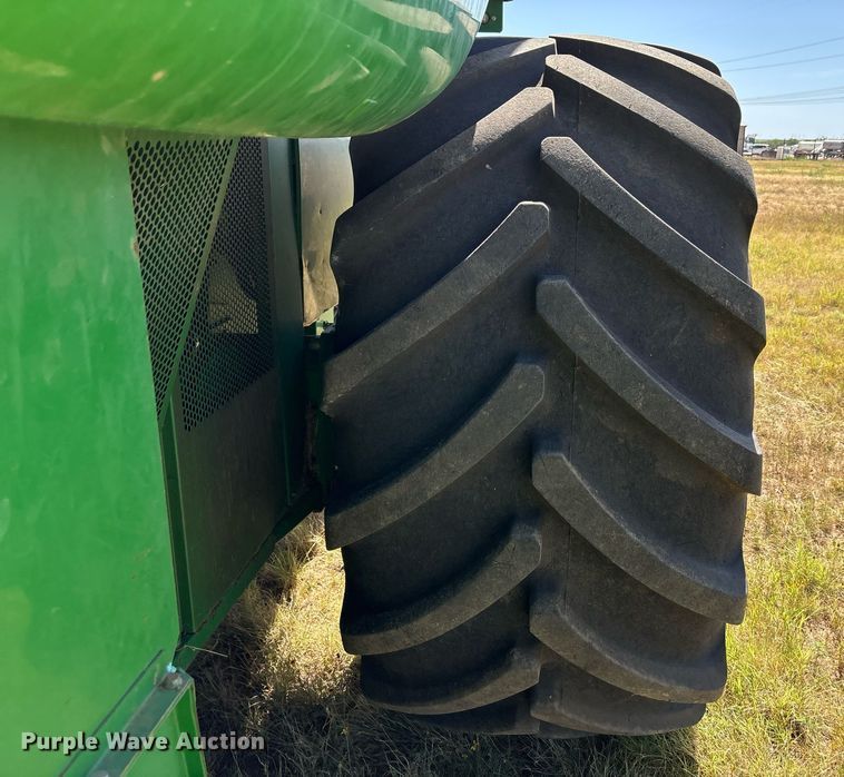 image for item YA0779 2010 John Deere 9770STS combine