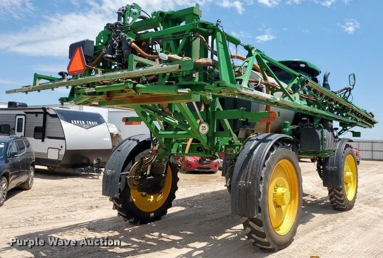 image for item YA0783 2018 John Deere R4038 sprayer