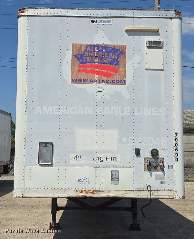 image for item DF8600 2002 Monon dry van trailer