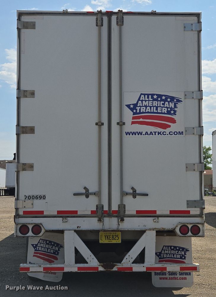 image for item DF8600 2002 Monon dry van trailer