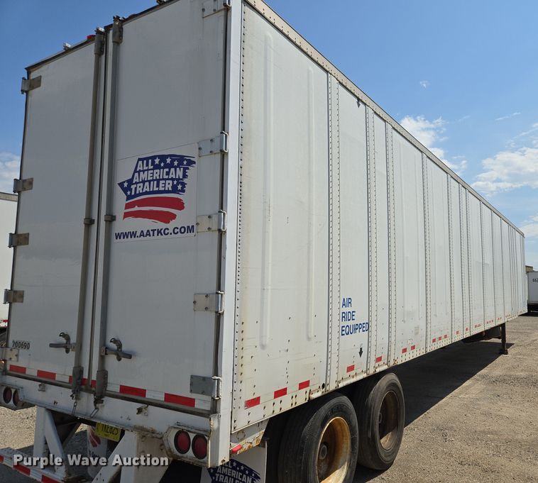 image for item DF8600 2002 Monon dry van trailer