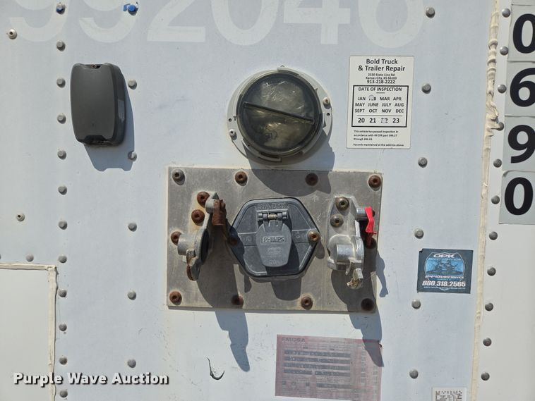 image for item DF8600 2002 Monon dry van trailer