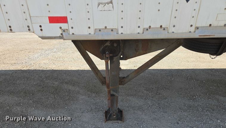 image for item DF8600 2002 Monon dry van trailer