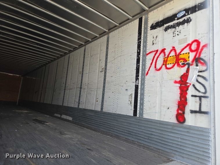 image for item DF8600 2002 Monon dry van trailer