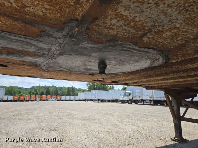 image for item DF8601 2002 Wabash Dry van trailer