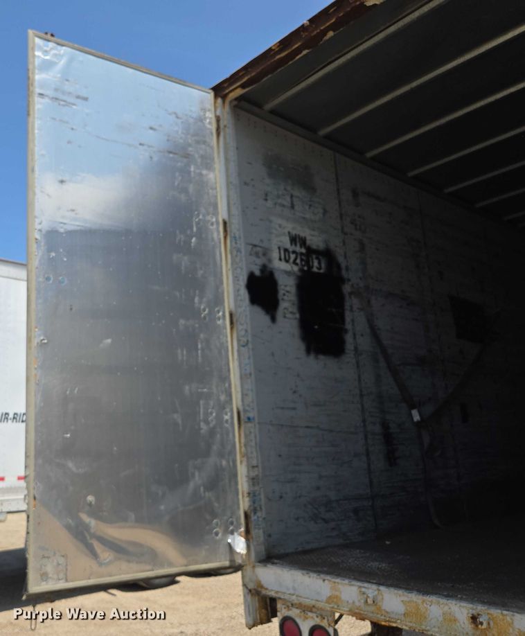 image for item DF8601 2002 Wabash Dry van trailer