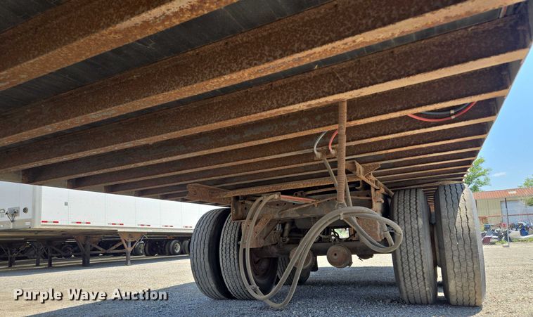 image for item DF8603 1998 Wabash dry van trailer