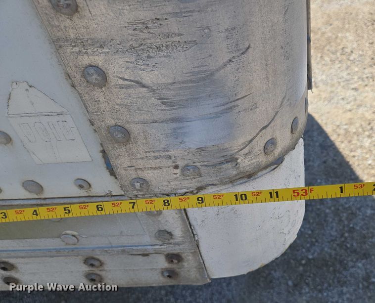 image for item DF8603 1998 Wabash dry van trailer