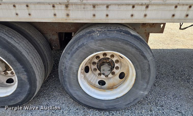 image for item DF8603 1998 Wabash dry van trailer