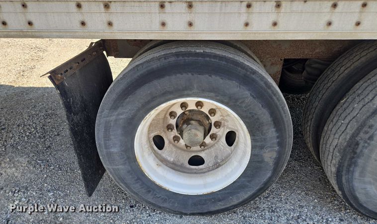 image for item DF8603 1998 Wabash dry van trailer