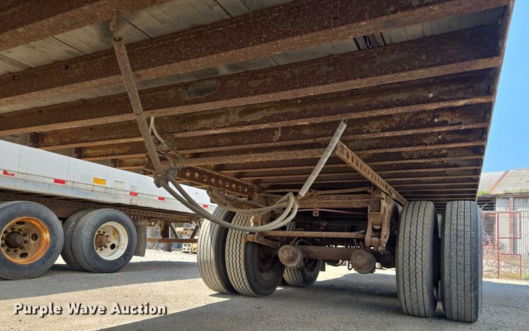 image for item DF8604 1996 Pines dry van trailer