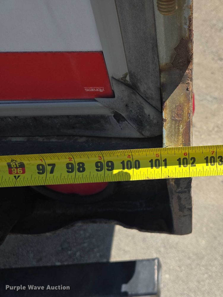 image for item DF8604 1996 Pines dry van trailer