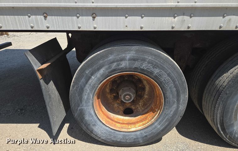 image for item DF8604 1996 Pines dry van trailer