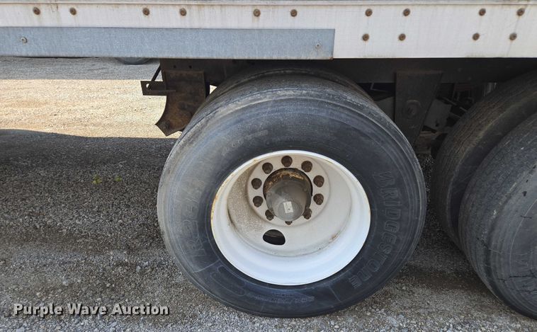 image for item DF8605 2009 Wabash dry van trailer