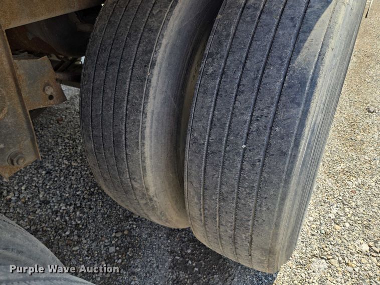 image for item DF8605 2009 Wabash dry van trailer