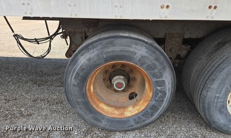 image for item DF8606 1999 Trailmobile dry van trailer