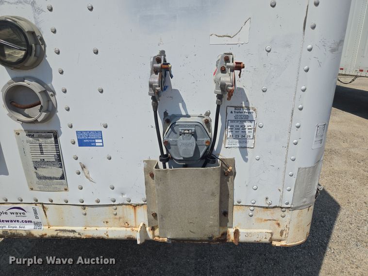 image for item DF8607 1998 Monon dry van trailer