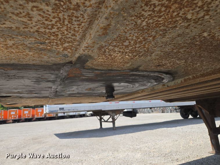 image for item DF8607 1998 Monon dry van trailer