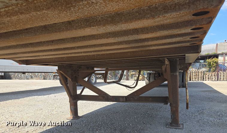 image for item DF8607 1998 Monon dry van trailer