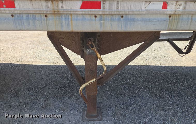 image for item DF8607 1998 Monon dry van trailer