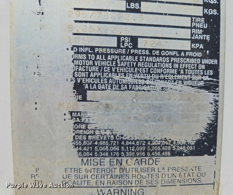 image for item DF8607 1998 Monon dry van trailer