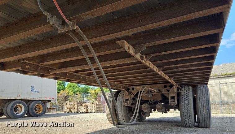 image for item DF8608 1997 Wabash dry van trailer