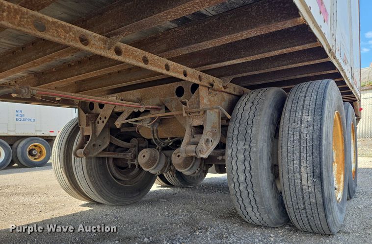 image for item DF8608 1997 Wabash dry van trailer