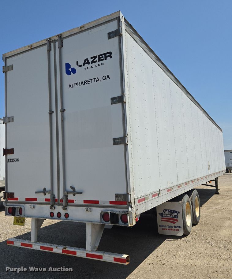 image for item DF8610 1999 Utility Trailers VS2DC dry van trailer