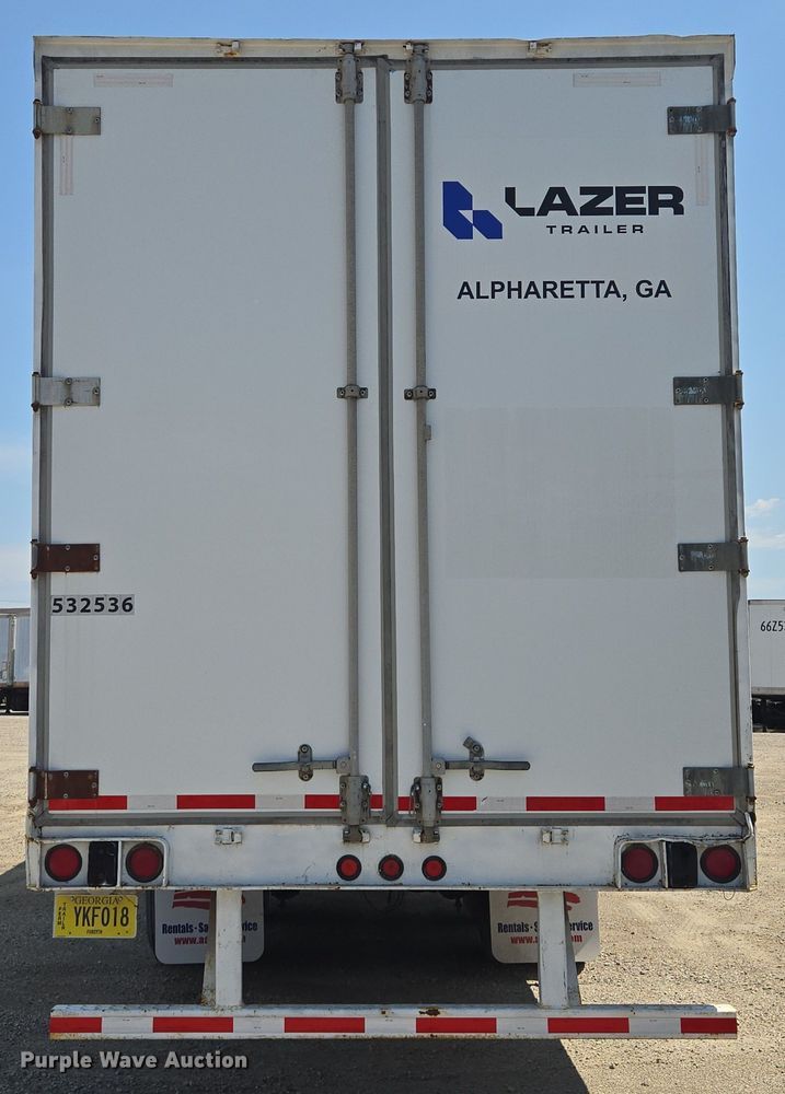 image for item DF8610 1999 Utility Trailers VS2DC dry van trailer