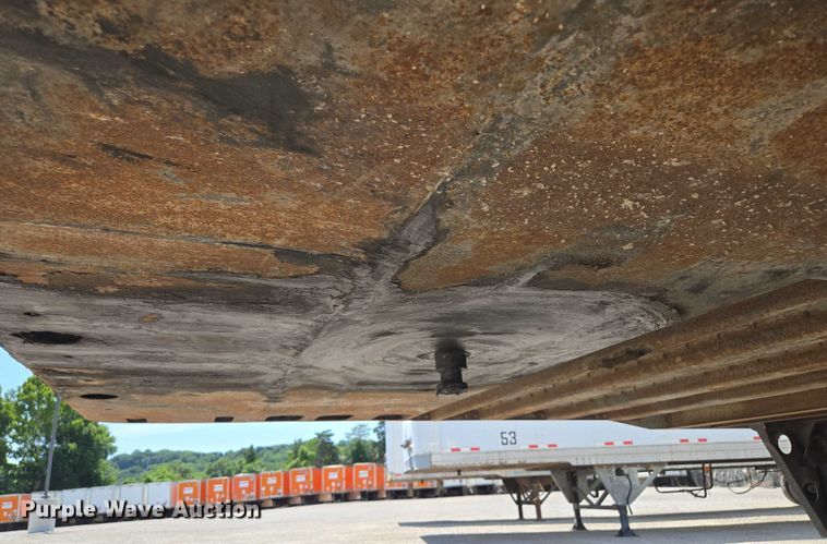 image for item DF8610 1999 Utility Trailers VS2DC dry van trailer