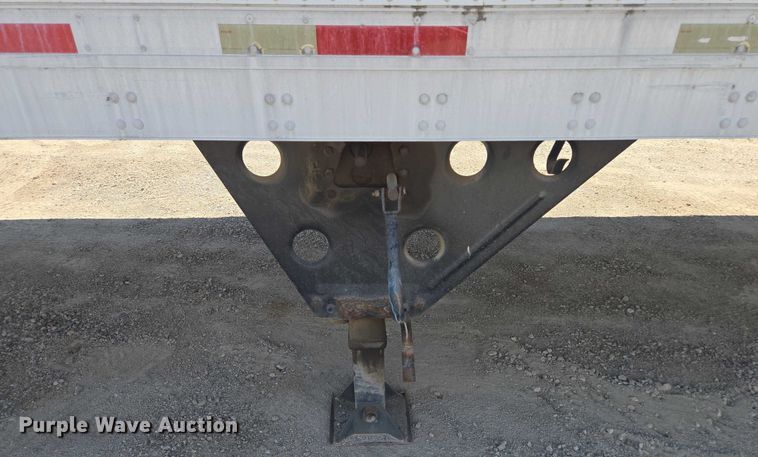 image for item DF8610 1999 Utility Trailers VS2DC dry van trailer