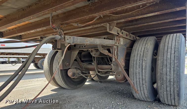 image for item DF8610 1999 Utility Trailers VS2DC dry van trailer