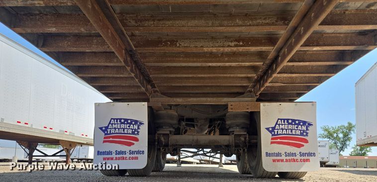 image for item DF8610 1999 Utility Trailers VS2DC dry van trailer