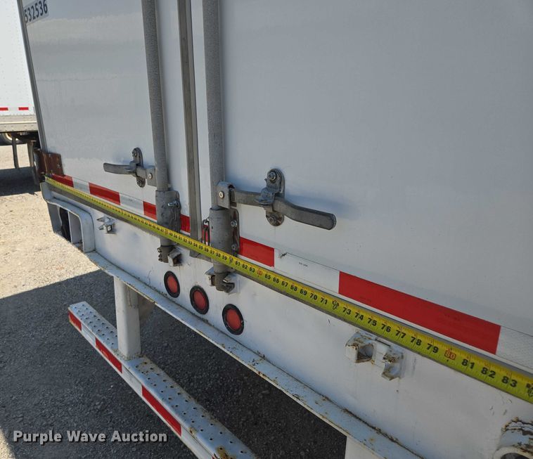 image for item DF8610 1999 Utility Trailers VS2DC dry van trailer