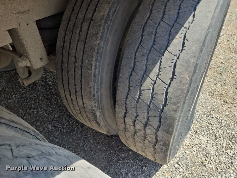 image for item DF8611 2003 Wabash DVCVHPC dry van trailer