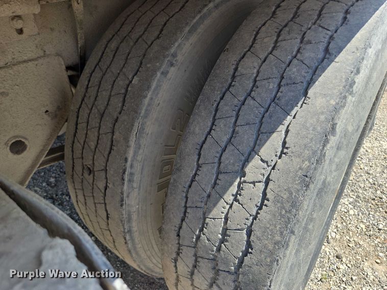 image for item DF8611 2003 Wabash DVCVHPC dry van trailer